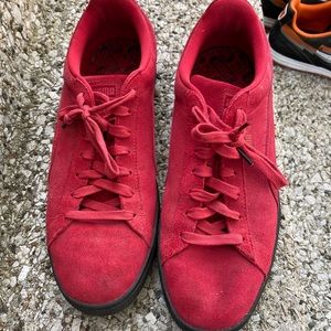 Men’s Puma red suede shoes